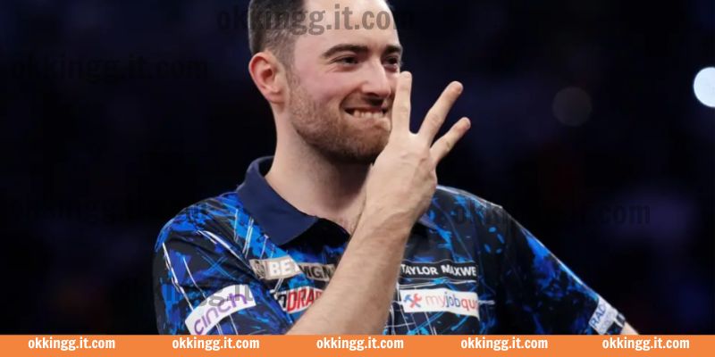 Luke Humphries hiện đã hoàn thành bộ ba danh hiệu phi tiêu của Giải vô địch thế giới
